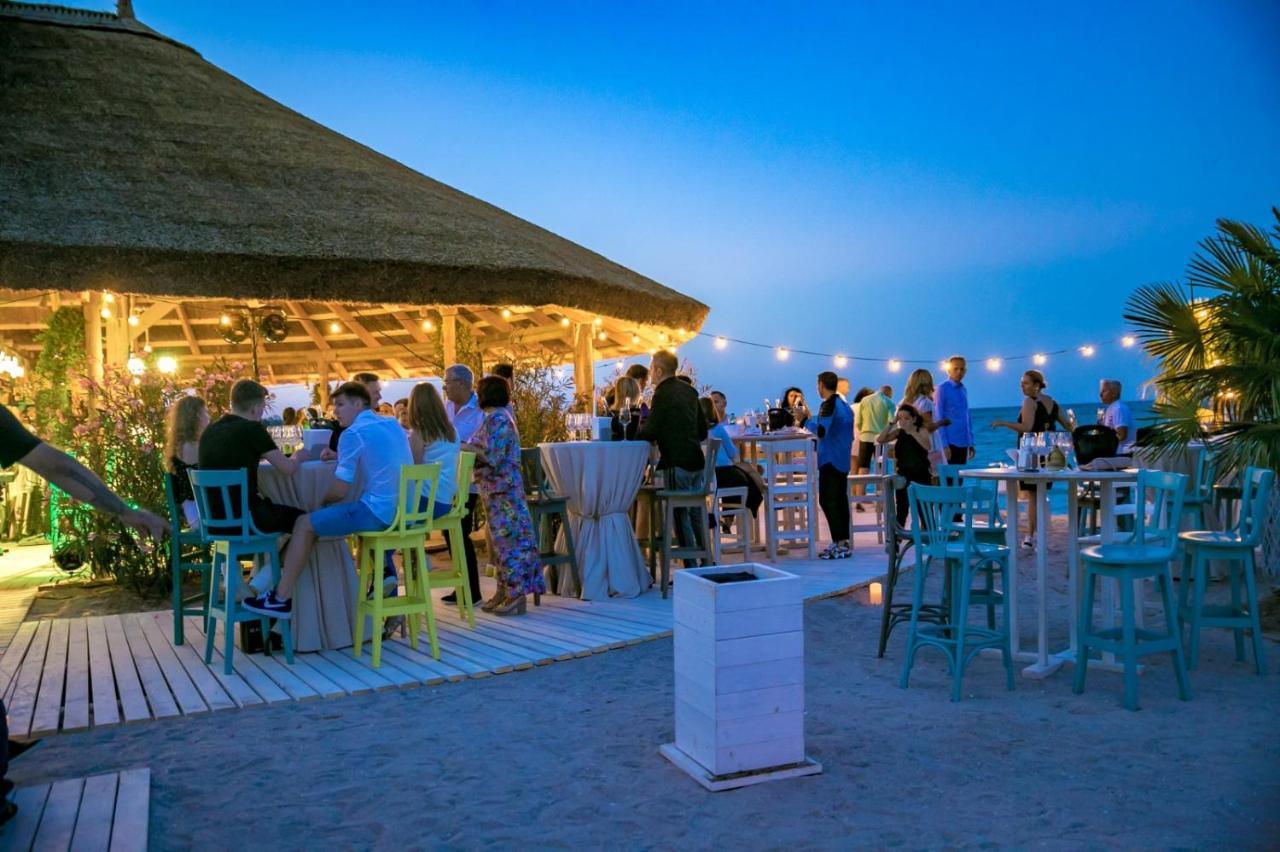 Novum By The Sea Aparthotel Olimp Ngoại thất bức ảnh