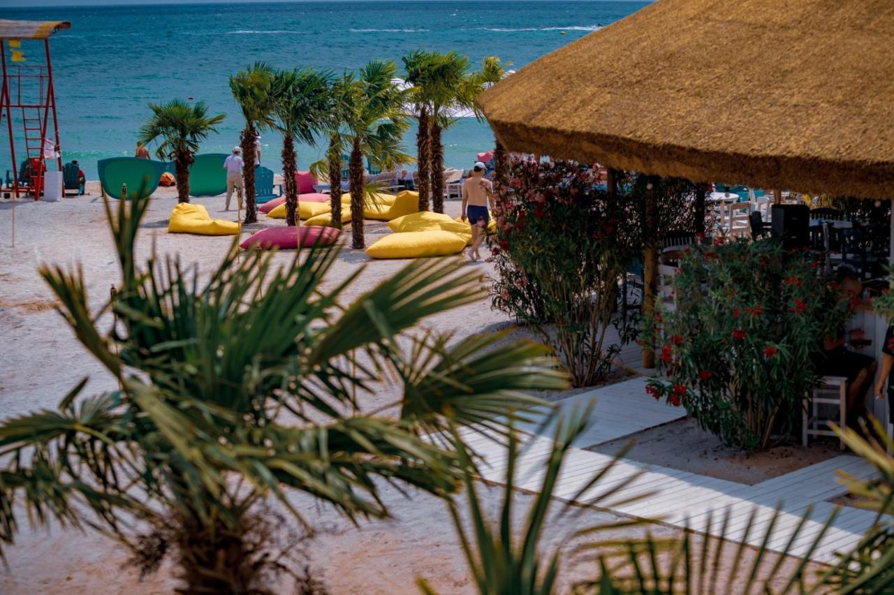 Novum By The Sea Aparthotel Olimp Ngoại thất bức ảnh