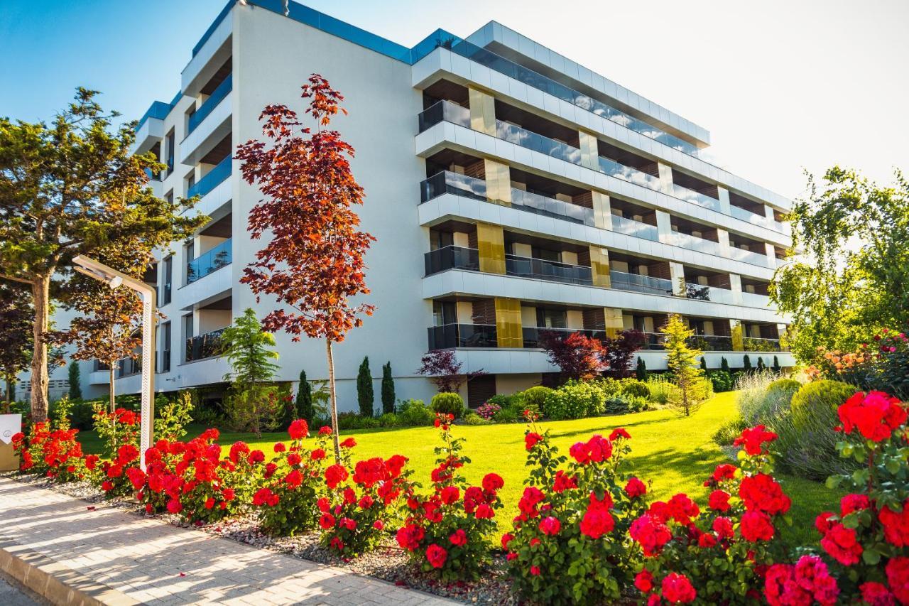 Novum By The Sea Aparthotel Olimp Ngoại thất bức ảnh