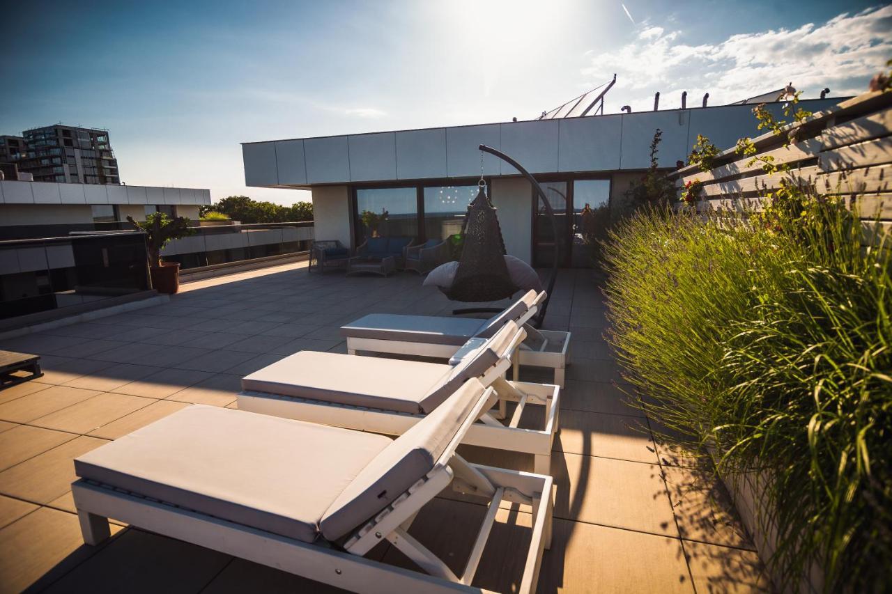 Novum By The Sea Aparthotel Olimp Ngoại thất bức ảnh